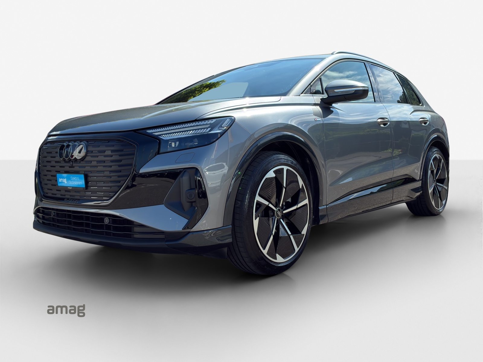 AUDI Q4 40 e-tron