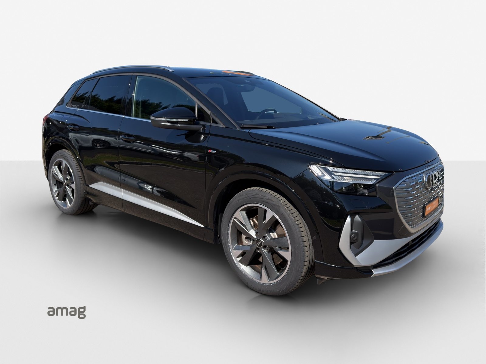 AUDI Q4 40 e-tron, Elektro, Occasion / Gebraucht, Automatik - 7
