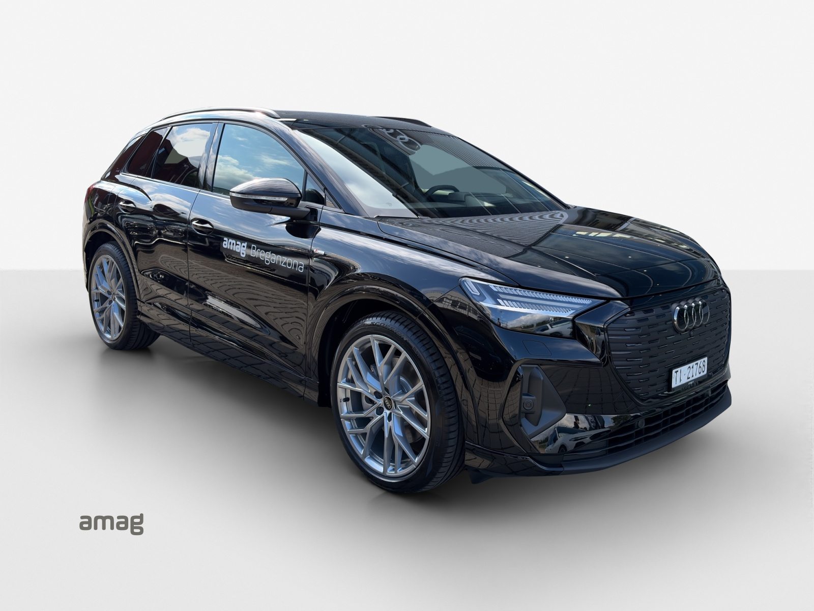 AUDI Q4 45 e-tron quattro Edition Swiss-Ski, Elektro, Occasion / Gebraucht, Automatik - 6