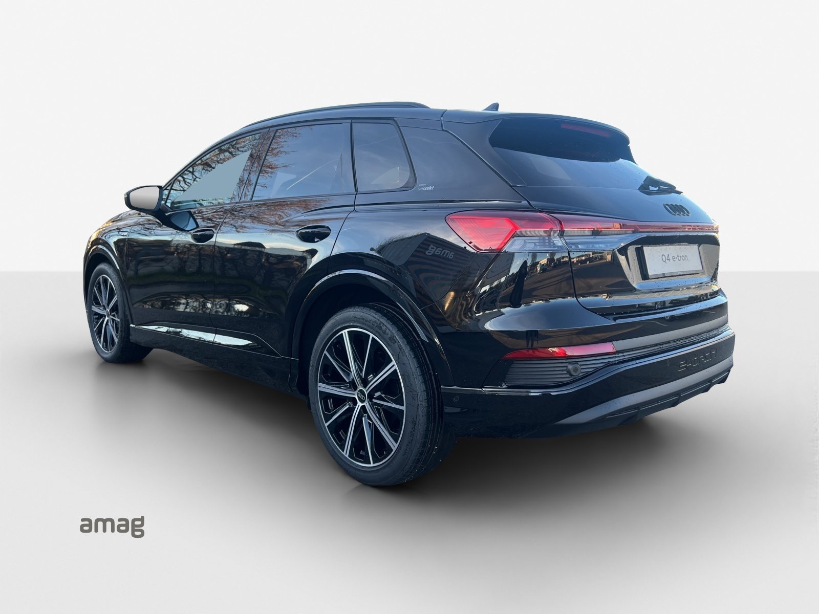 AUDI Q4 45 e-tron quattro Edition Swiss-Ski, Elettrica, Occasioni / Usate, Automatico - 3