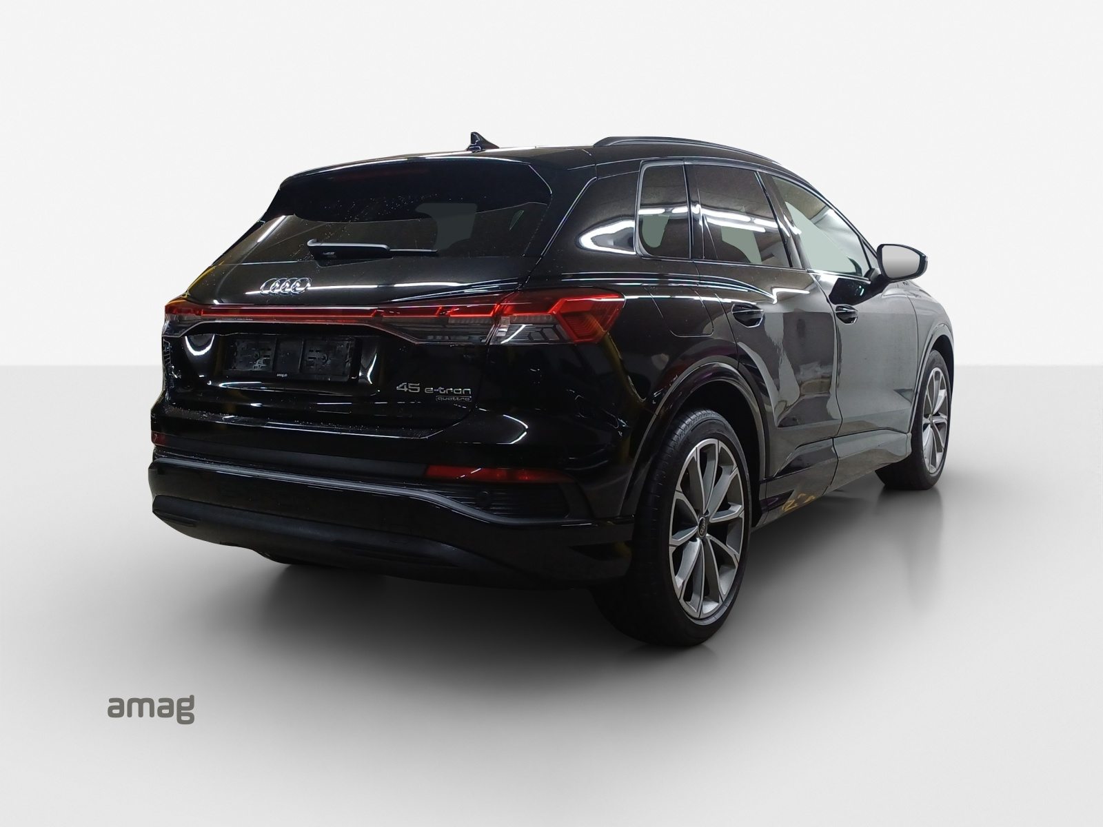 AUDI Q4 45 e-tron quattro, Électrique, Occasion / Utilisé, Automatique - 5