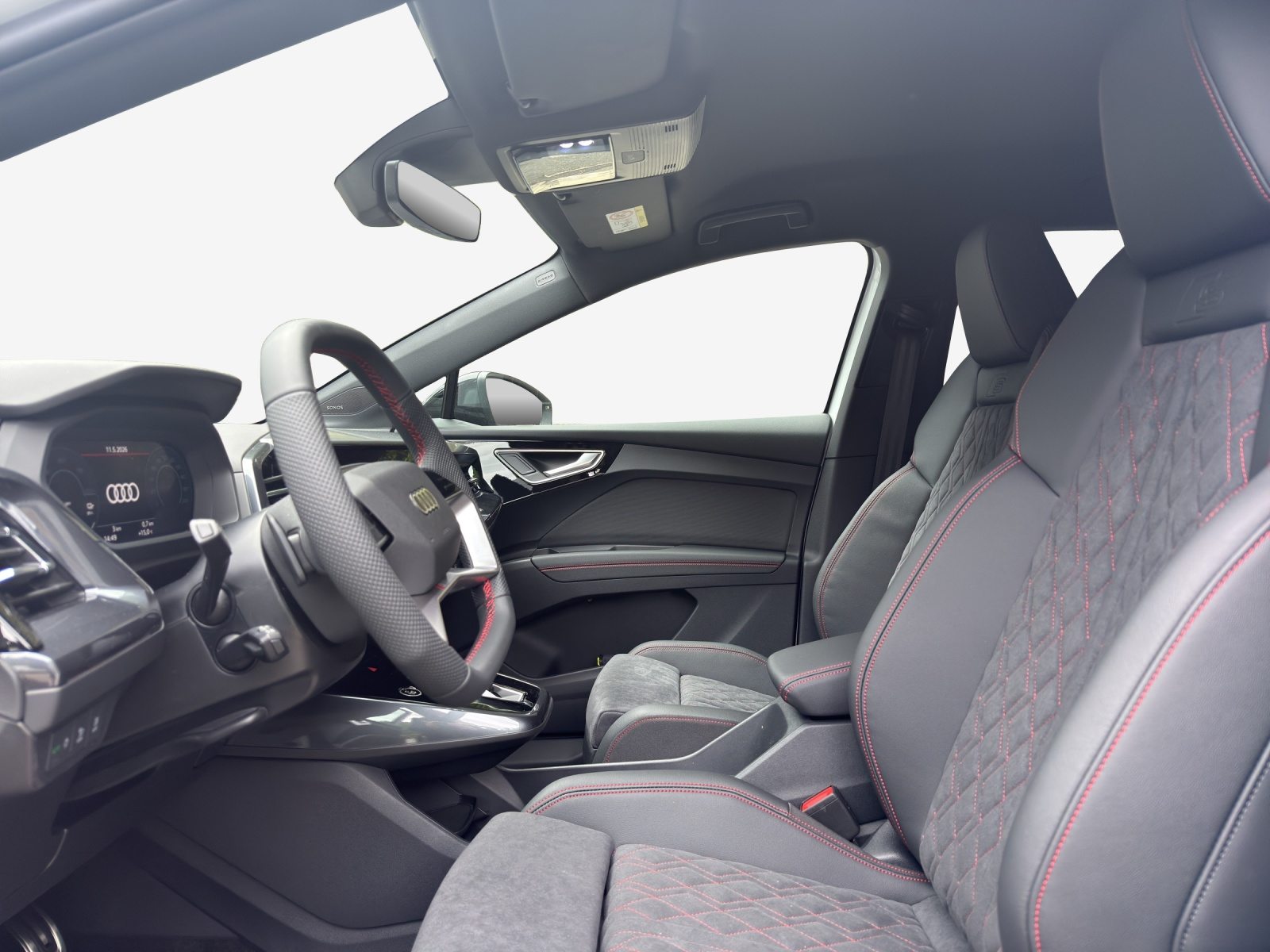 AUDI Q4 45 e-tron quattro Edition Swiss-Ski, Electric, Second hand / Used, Automatic - 7