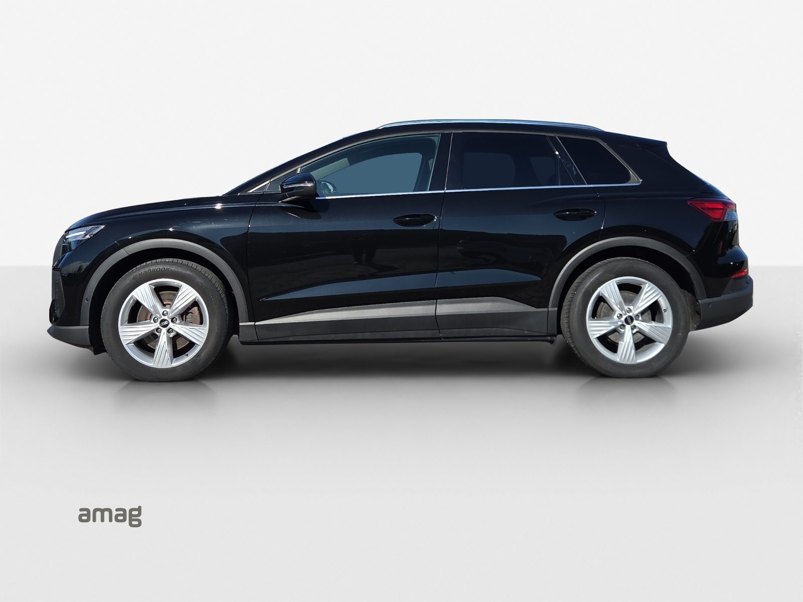 AUDI Q4 45 e-tron quattro, Électrique, Occasion / Utilisé, Automatique - 2