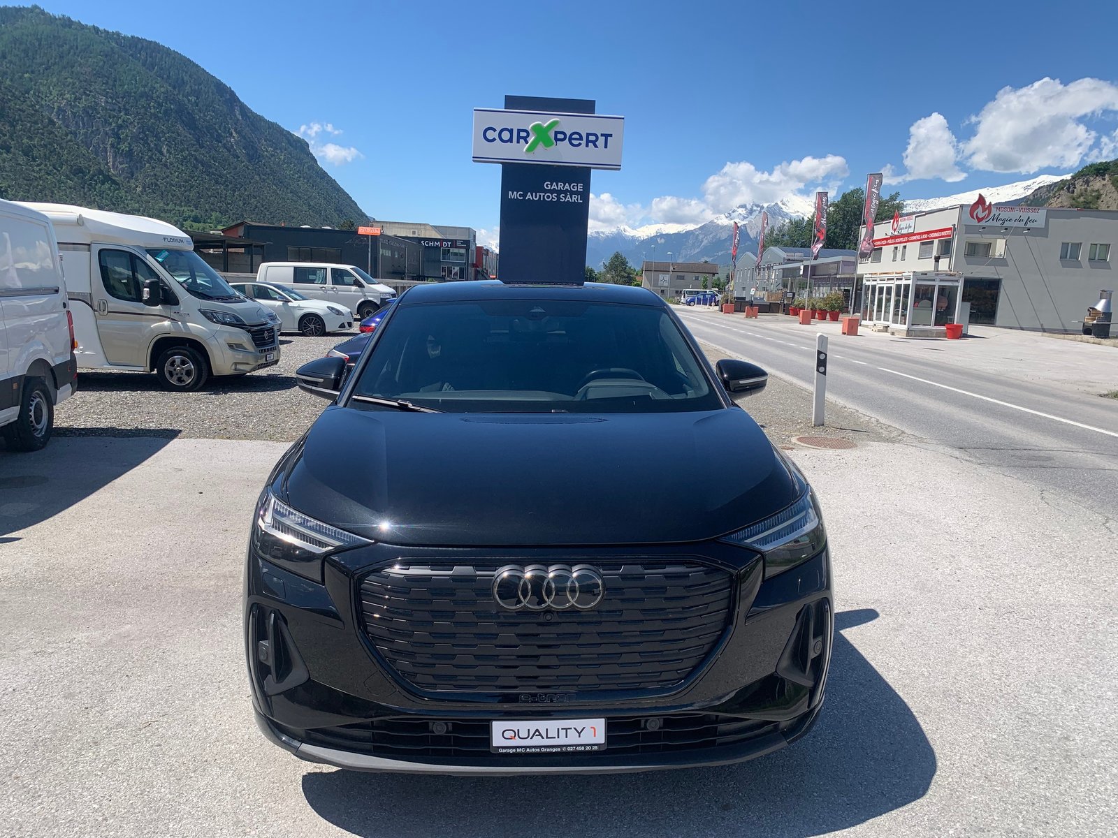 AUDI Q4 e-tron 50 quattro