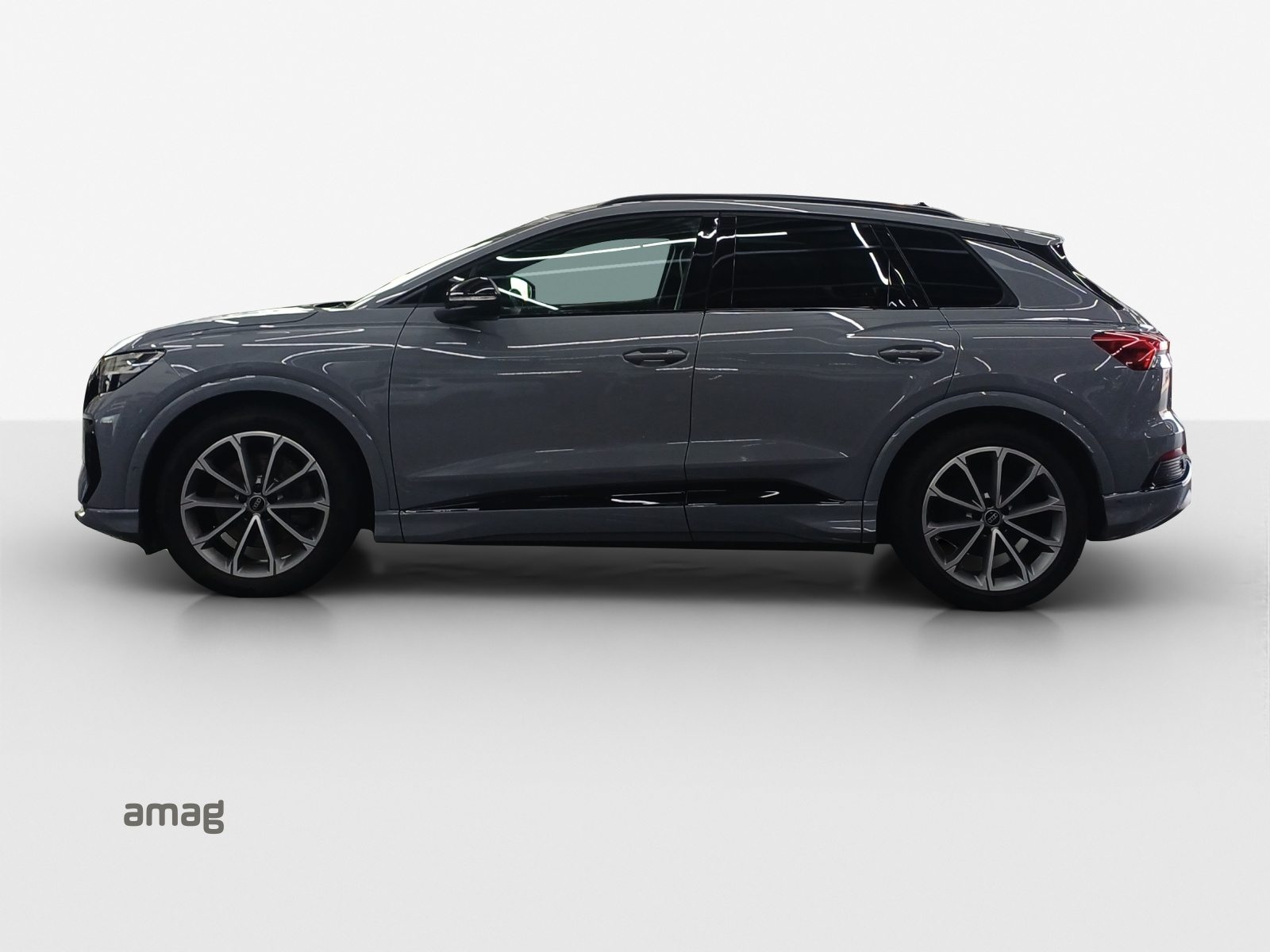 AUDI Q4 50 e-tron quattro, Elektro, Occasion / Gebraucht, Automatik - 3