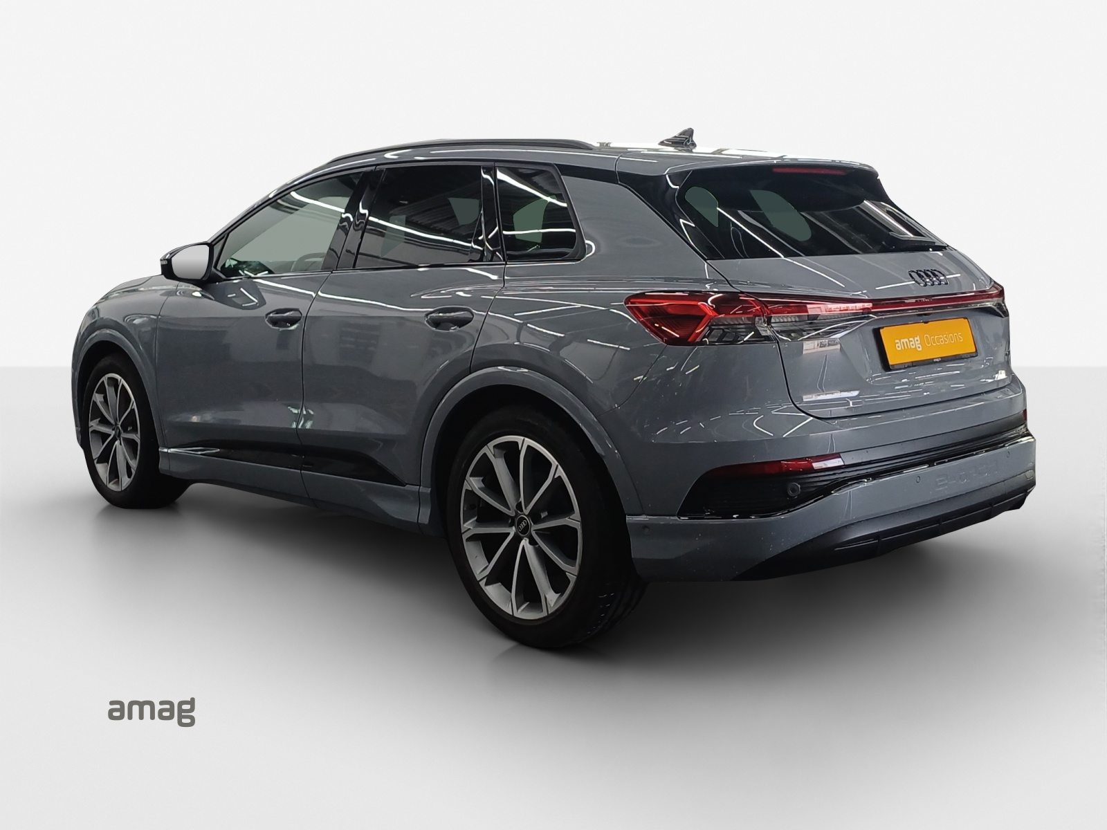 AUDI Q4 50 e-tron quattro, Elektro, Occasion / Gebraucht, Automatik - 4