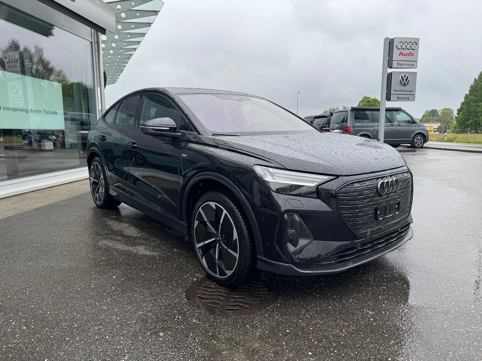AUDI Q4 e-tron 55 quattro Sportback S-line Black Edition Plu, Electric, Second hand / Used, Automatic - 6