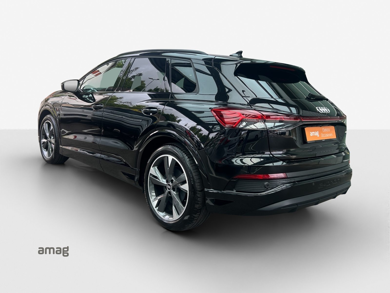 AUDI Q4 35 e-tron, Electric, Second hand / Used, Automatic - 3