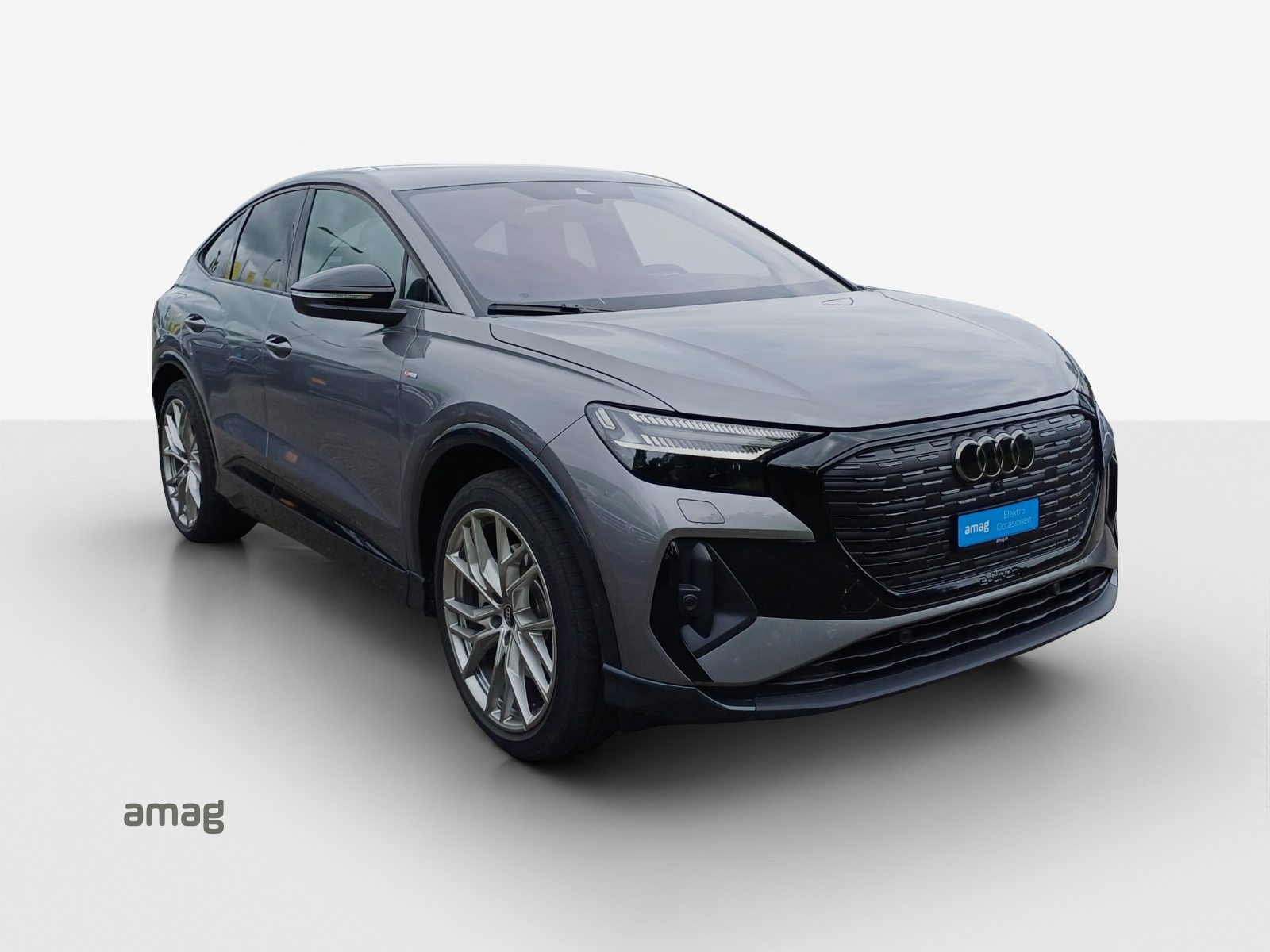 AUDI Q4 SB 55 e-tron quattro, Électrique, Occasion / Utilisé, Automatique - 7