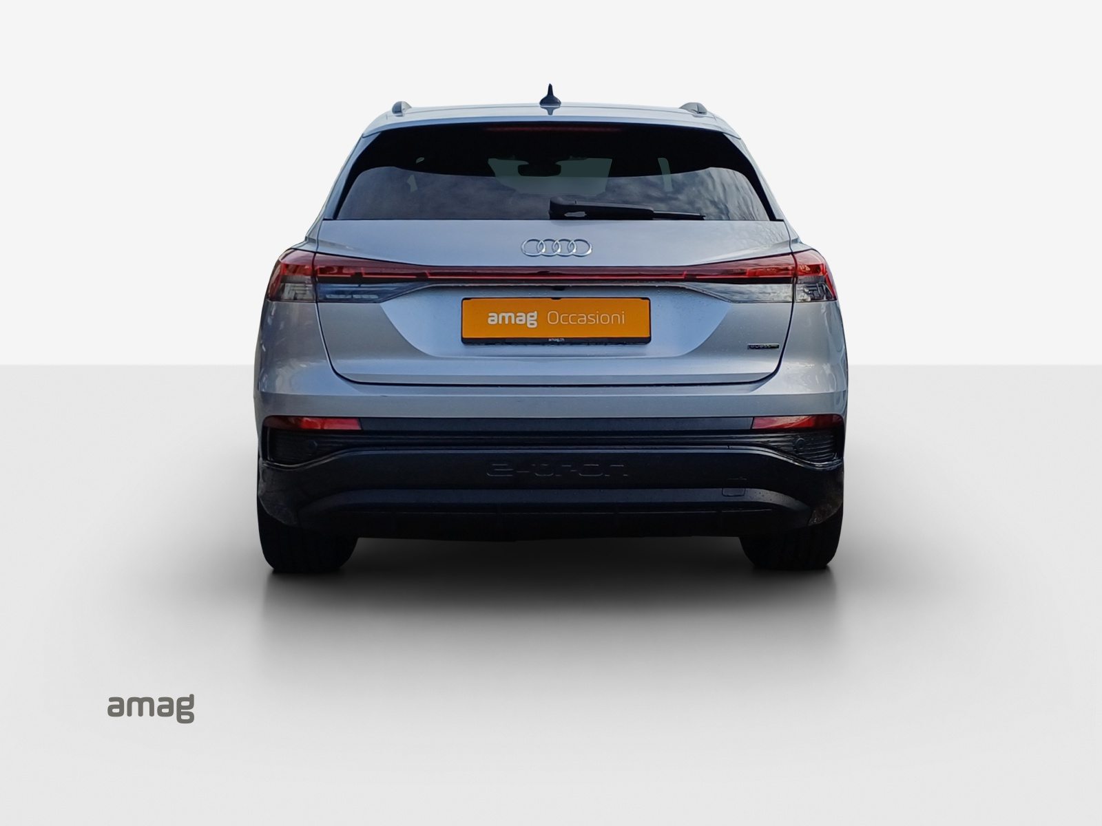 AUDI Q4 45 e-tron quattro, Elektro, Occasion / Gebraucht, Automatik - 5