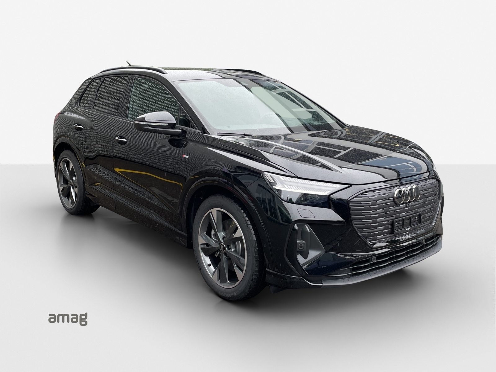 AUDI Q4 45 e-tron quattro Edition Swiss-Ski, Electric, Second hand / Used, Automatic - 6