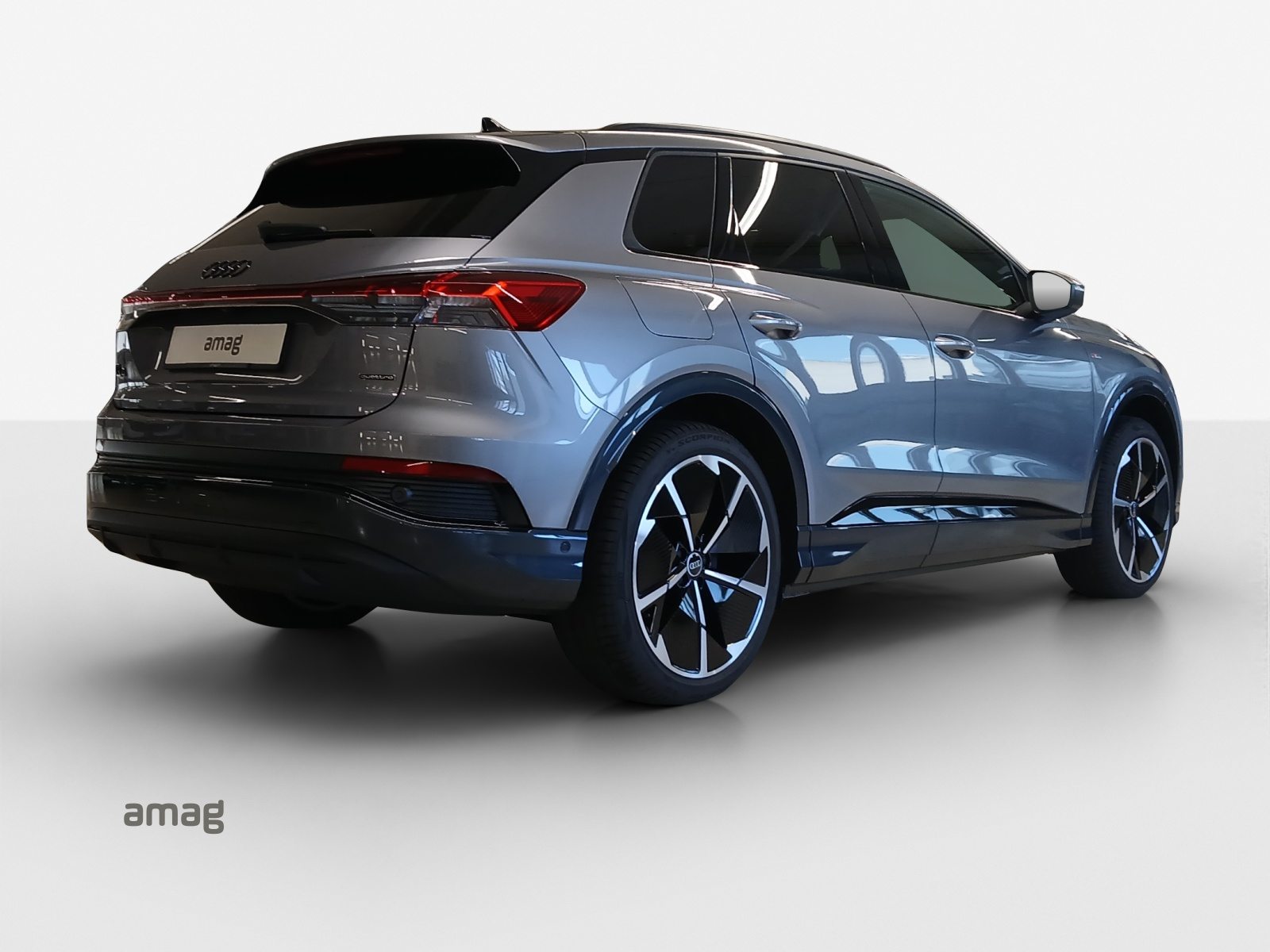 AUDI Q4 45 e-tron quattro Attraction, Électrique, Occasion / Utilisé, Automatique - 5