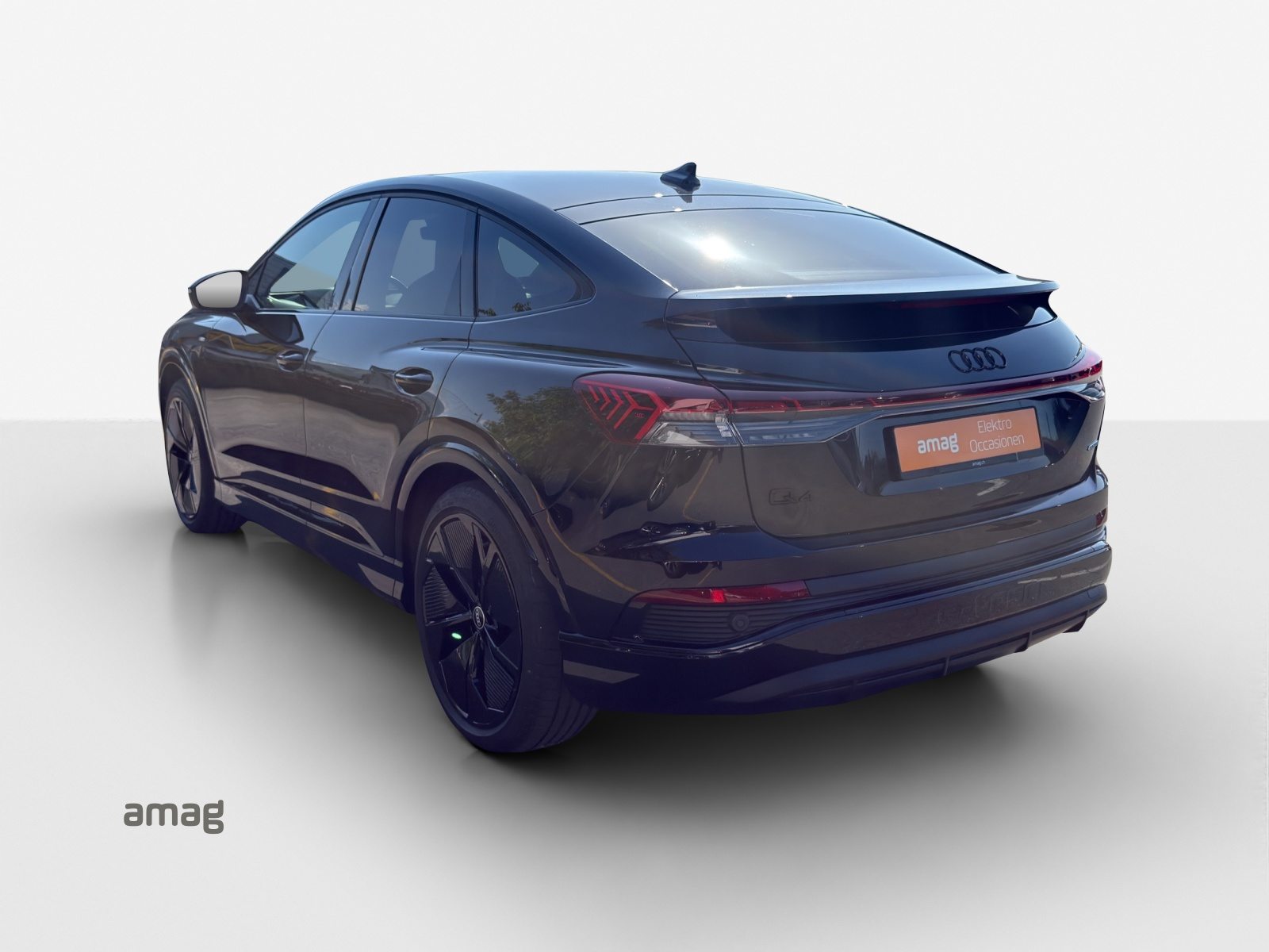 AUDI Q4 SB 50 e-tron quattro, Elektro, Occasion / Gebraucht, Automatik - 3