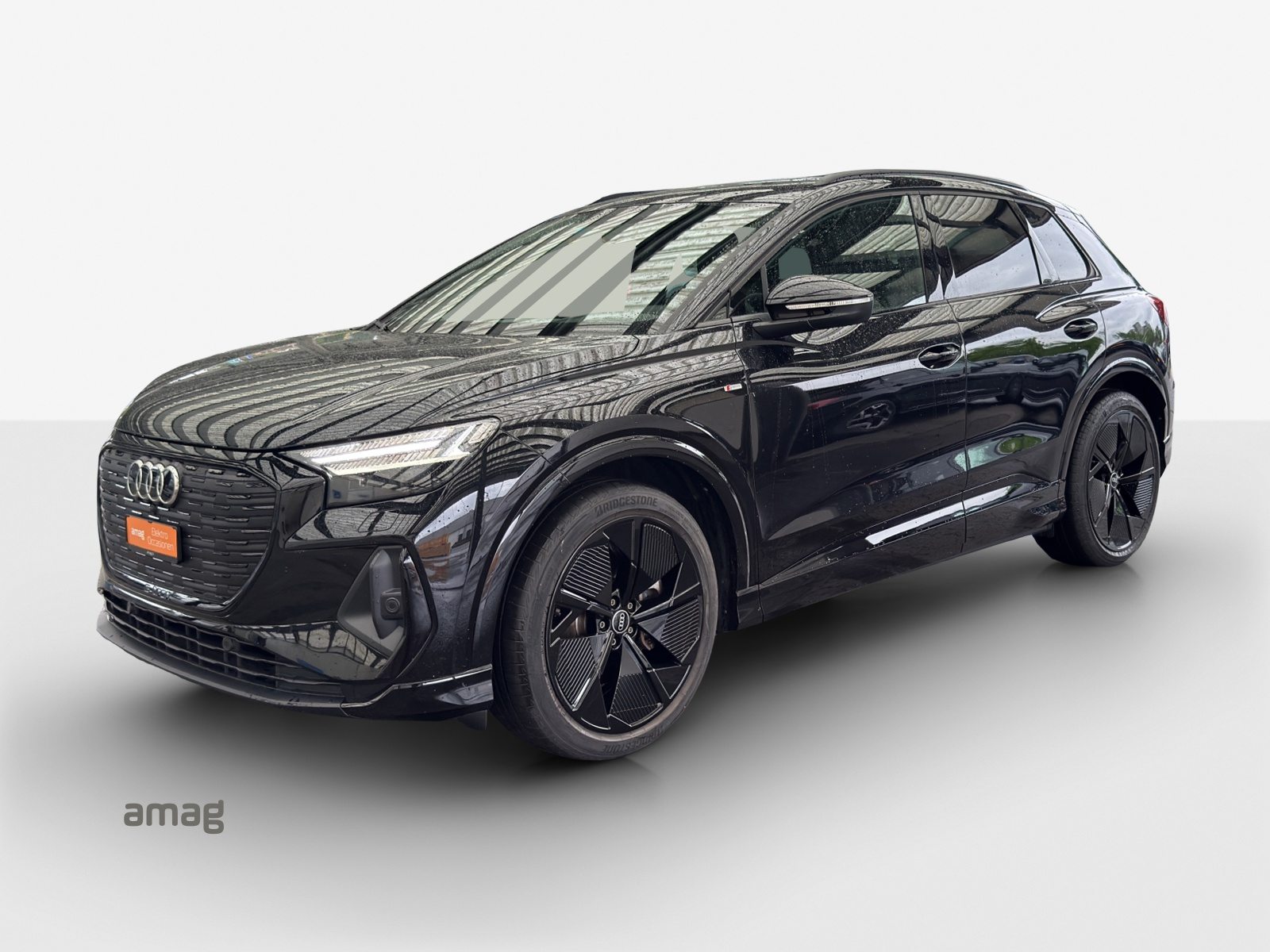 AUDI Q4 40 e-tron
