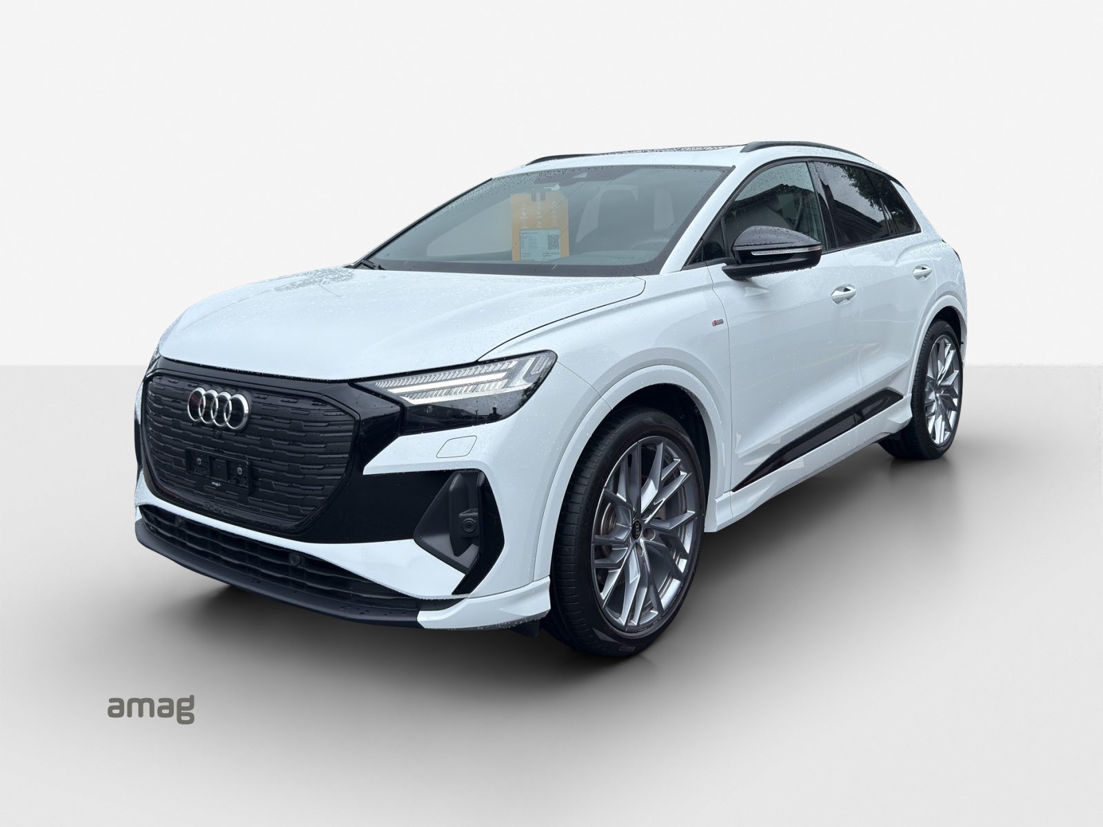 AUDI Q4 50 e-tron quattro