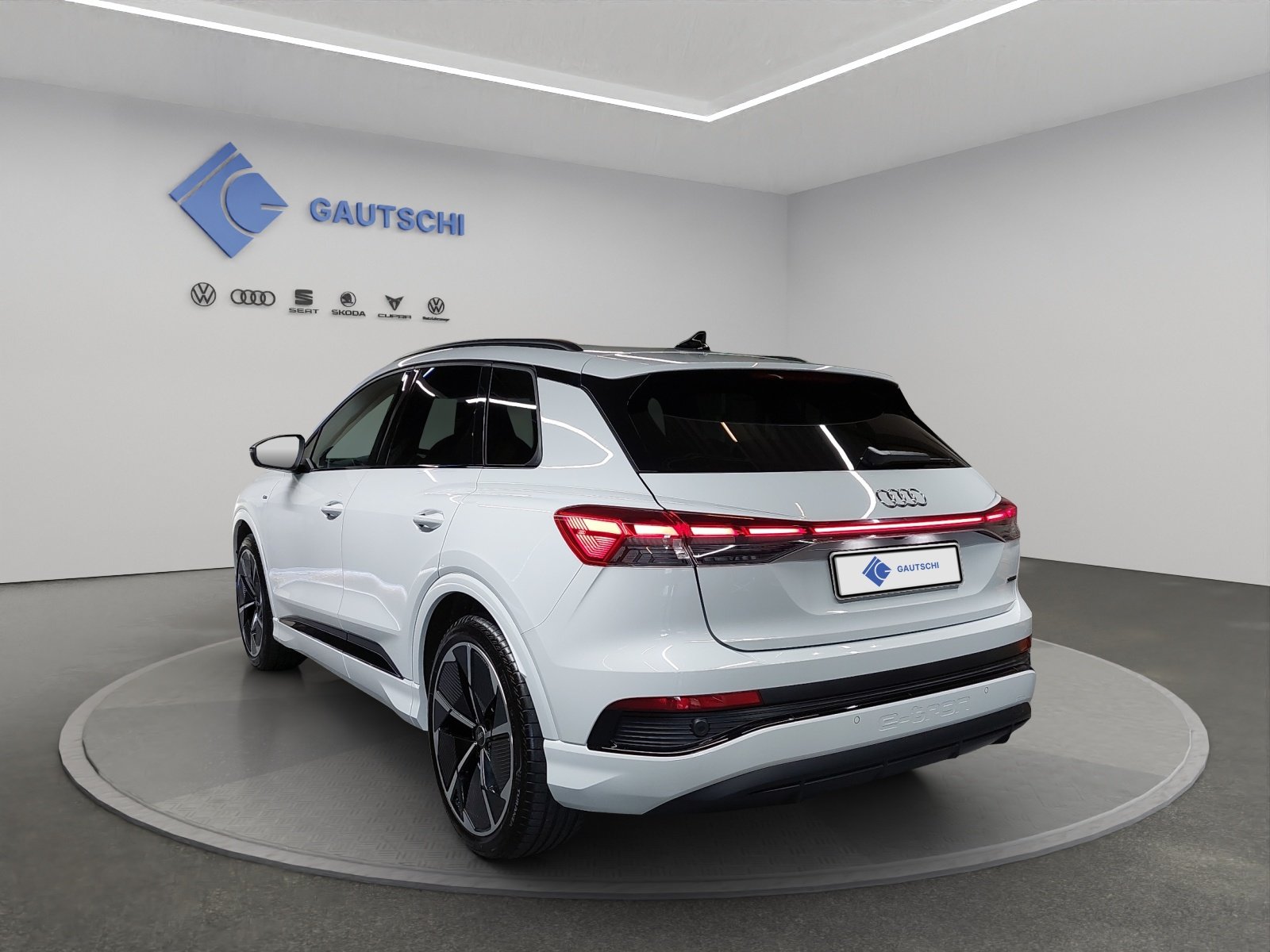 AUDI Q4 e-tron 50 quattro, Elektro, Occasion / Gebraucht, Automatik - 3
