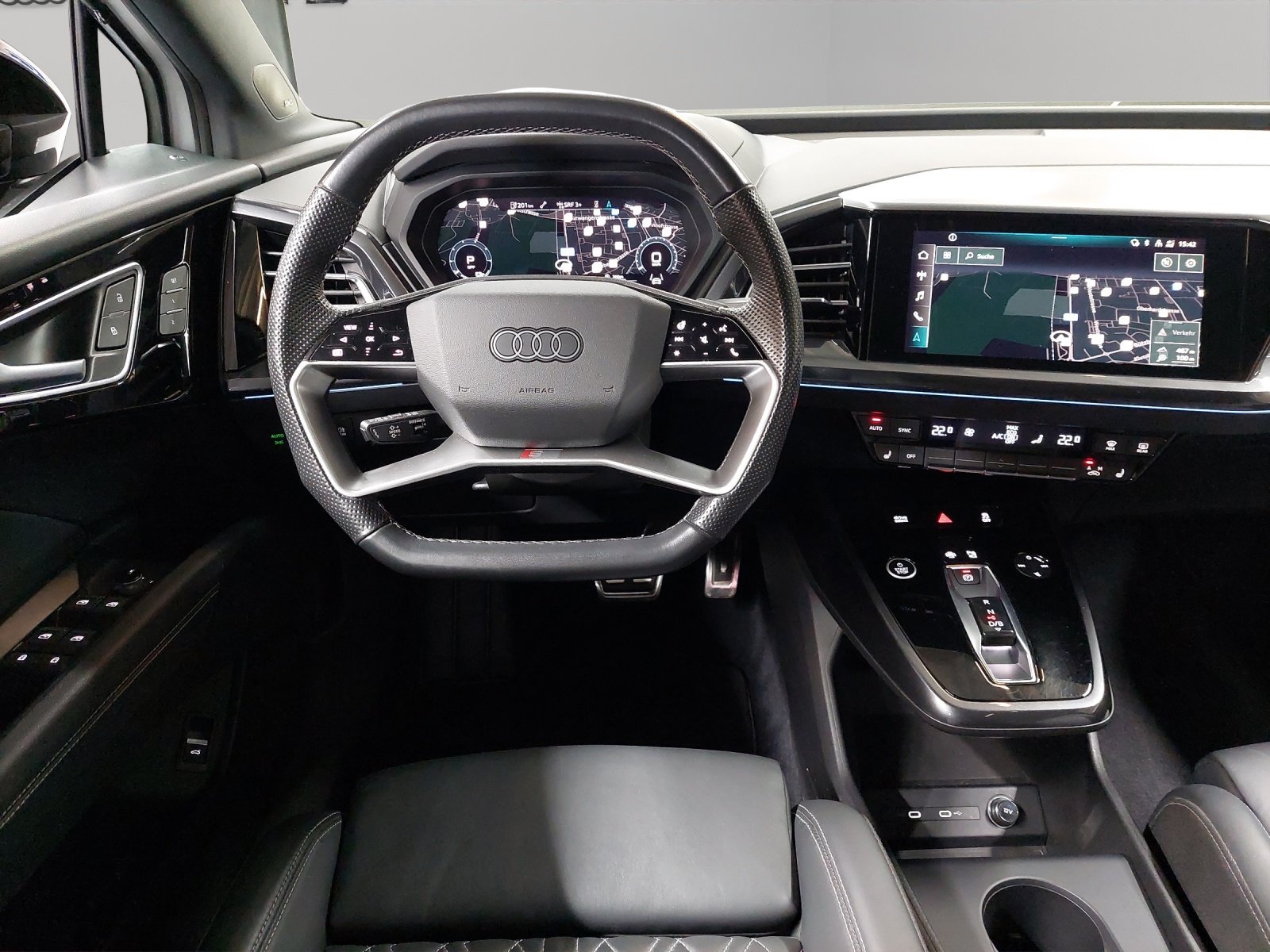 AUDI Q4 e-tron 50 quattro, Elektro, Occasion / Gebraucht, Automatik - 7