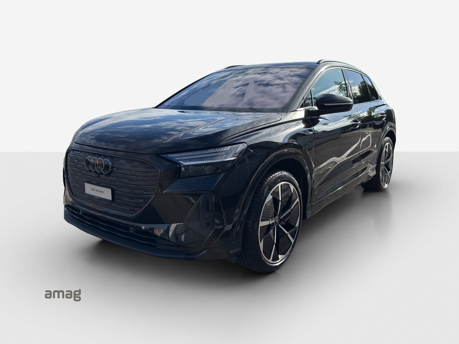 AUDI Q4 45 e-tron quattro Attraction
