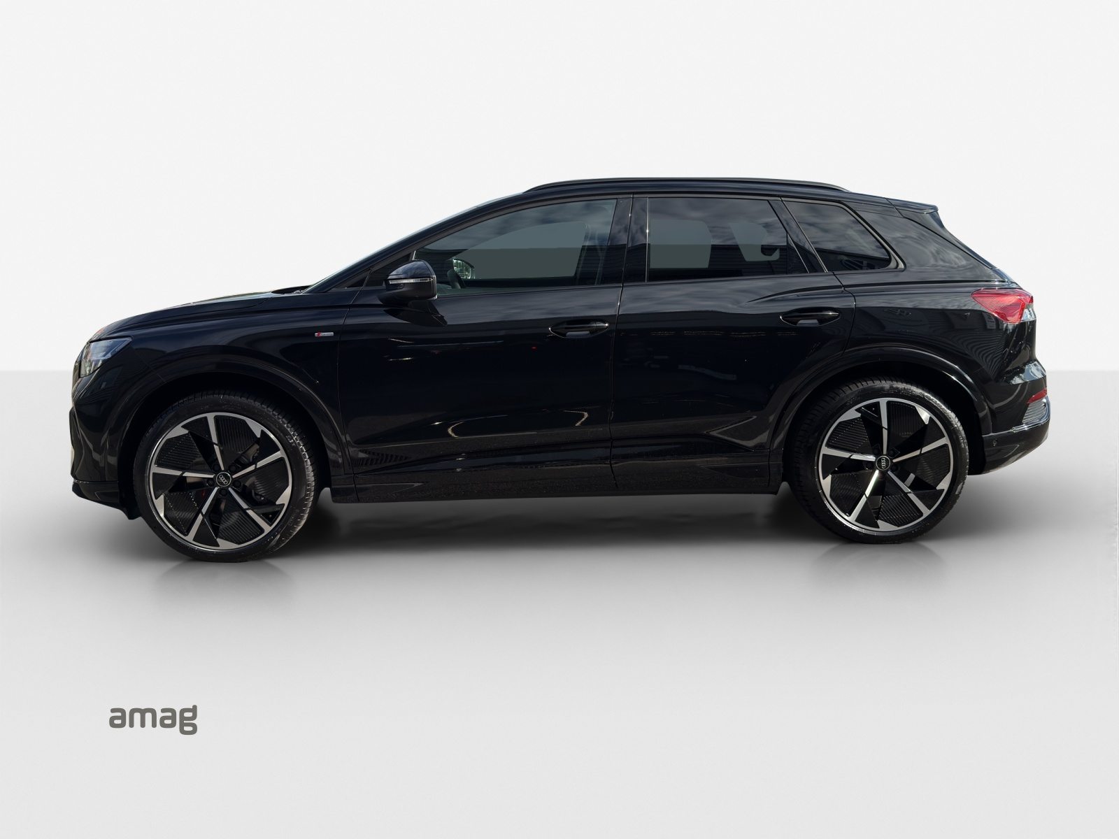 AUDI Q4 45 e-tron quattro Attraction, Elettrica, Occasioni / Usate, Automatico - 2