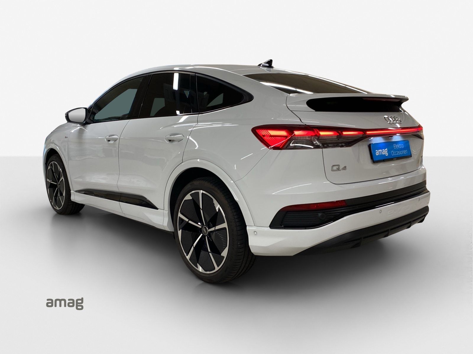 AUDI Q4 SB 50 e-tron quattro, Électrique, Occasion / Utilisé, Automatique - 4