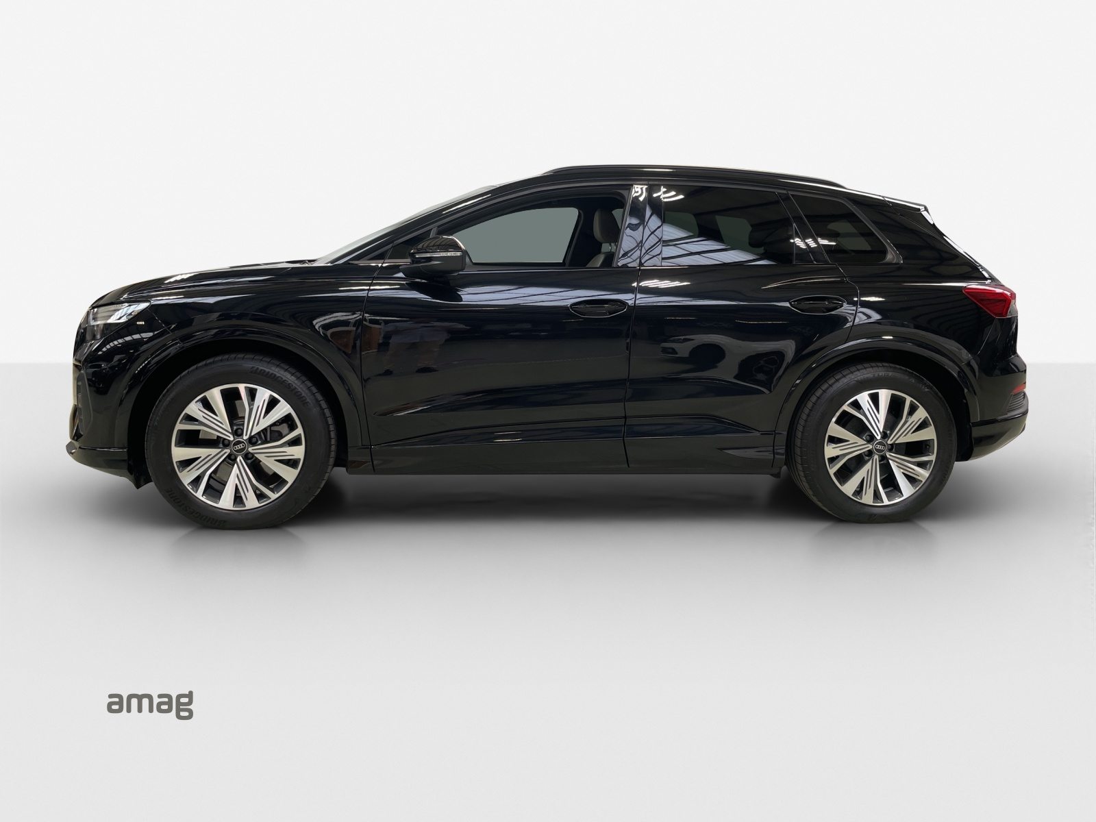 AUDI Q4 50 e-tron quattro, Elektro, Occasion / Gebraucht, Automatik - 3
