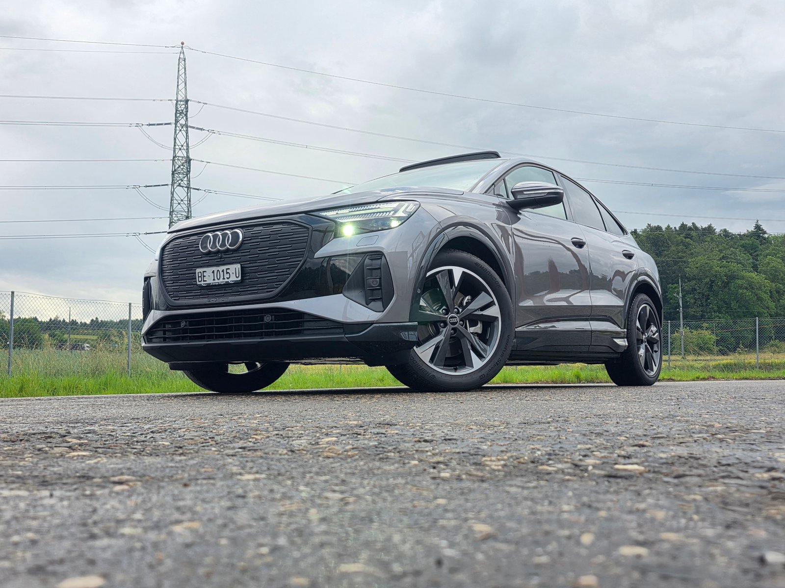 AUDI Q4 Sportback e-tron 45 Attraction quattro, Elektro, Occasion / Gebraucht, Automatik - 7