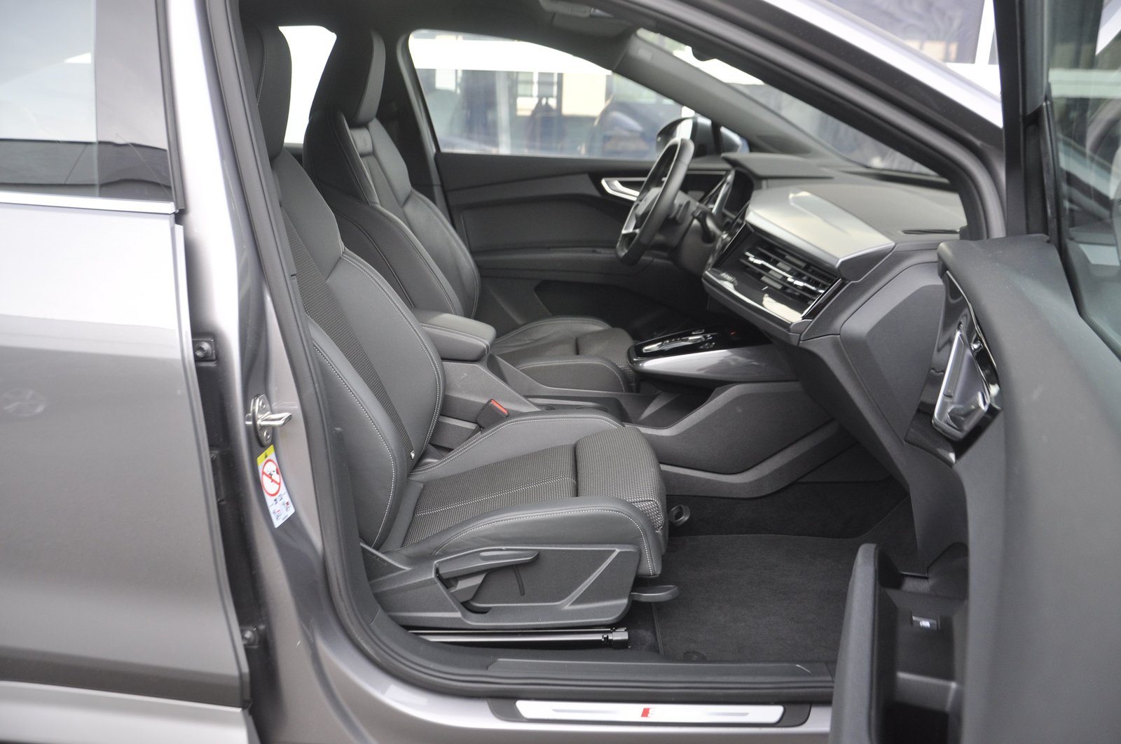 AUDI Q4 Sportback e-tron 50 quattro S line, Electric, Second hand / Used, Automatic - 7