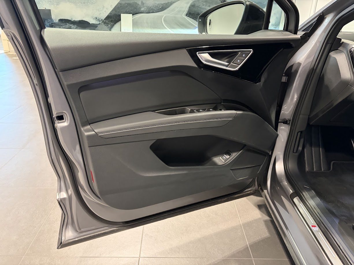 AUDI Q4 SB 50 e-tron quattro, Électrique, Occasion / Utilisé, Automatique - 3