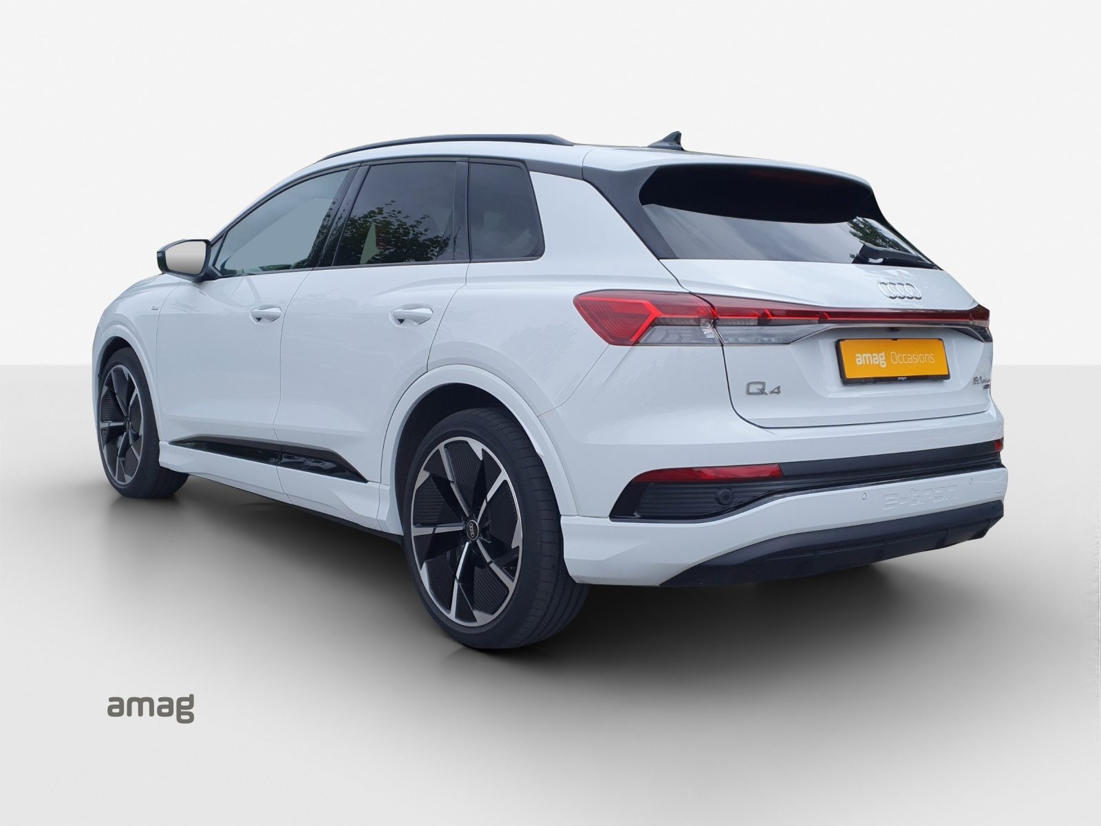 AUDI Q4 50 e-tron quattro, Elektro, Occasion / Gebraucht, Automatik - 3