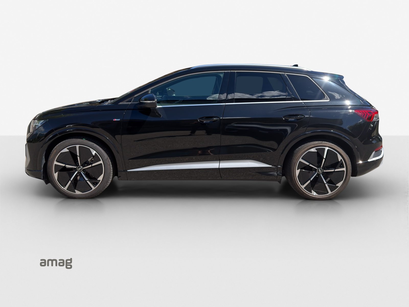 AUDI Q4 50 e-tron quattro, Elektro, Occasion / Gebraucht, Automatik - 3