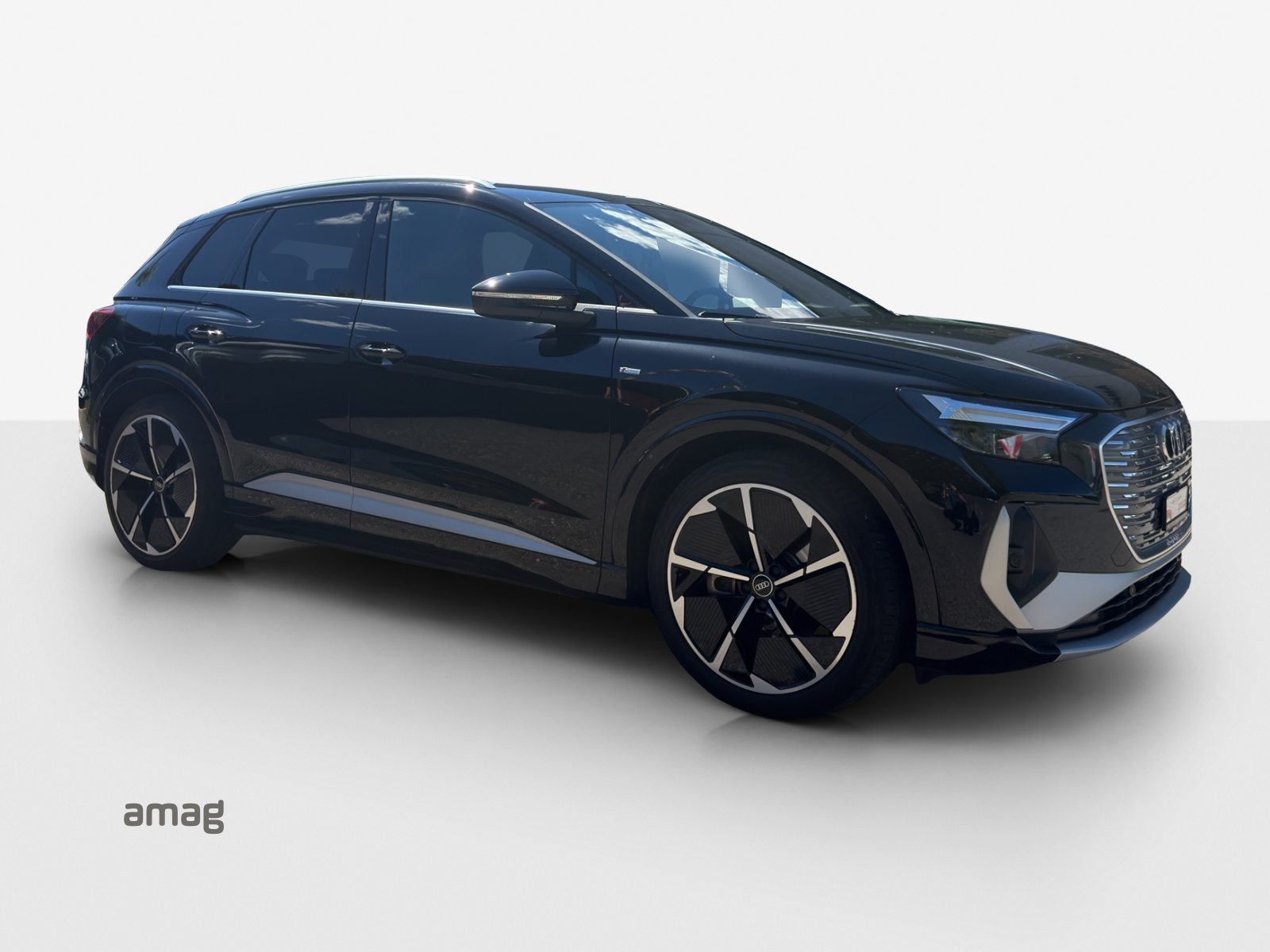 AUDI Q4 50 e-tron quattro, Elektro, Occasion / Gebraucht, Automatik - 7
