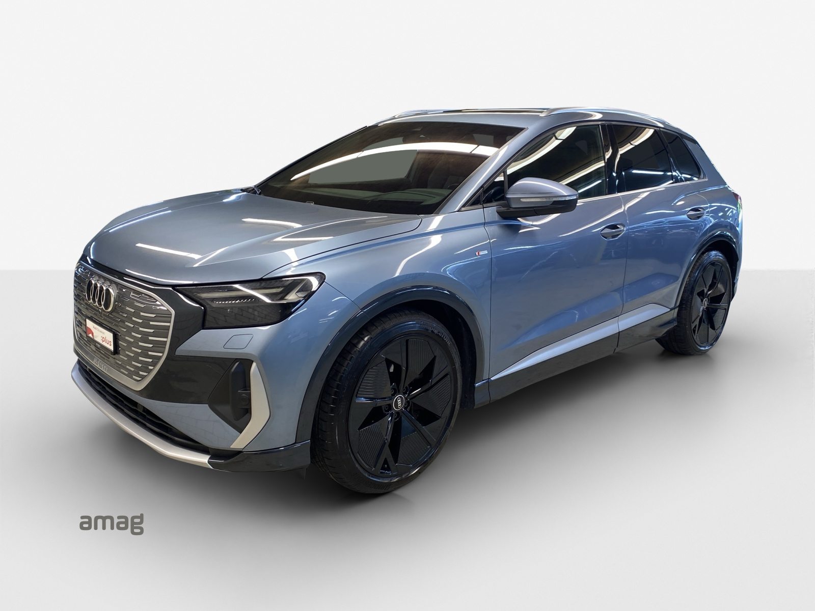 AUDI Q4 50 e-tron quattro