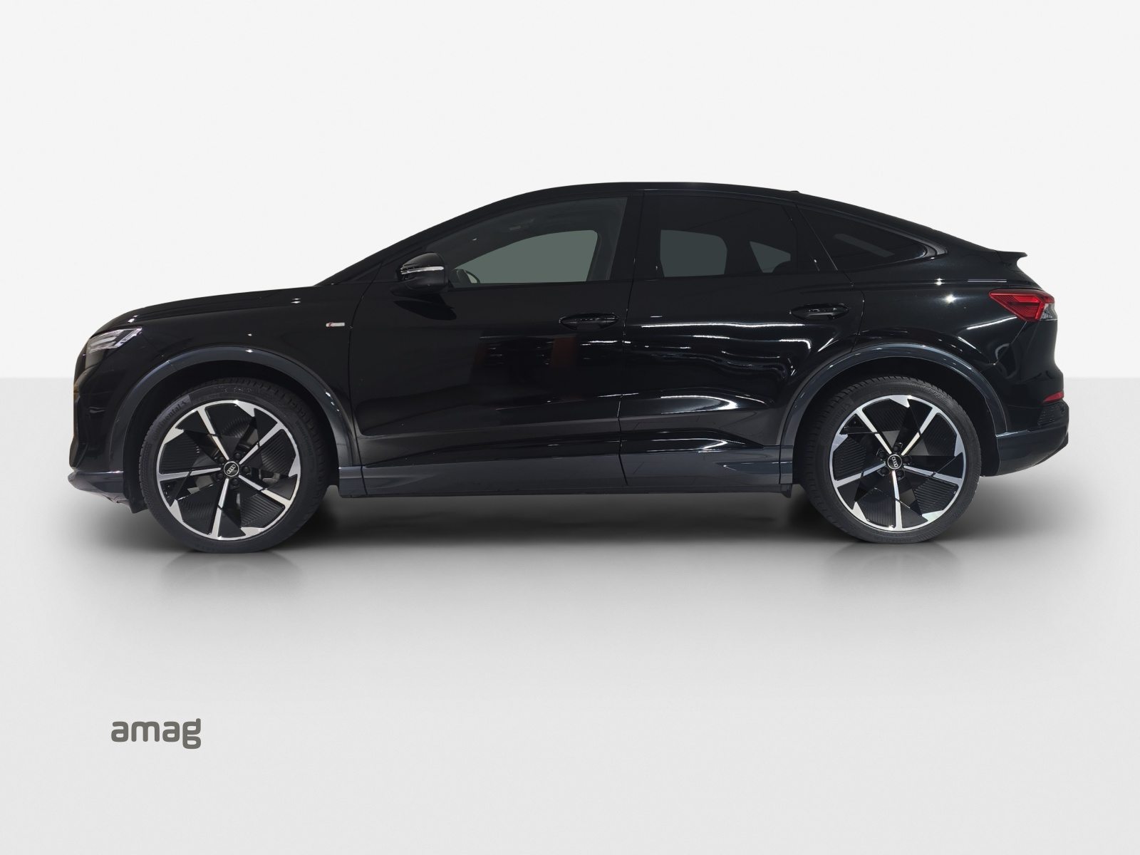 AUDI Q4 SB 45 e-tron quattro Attraction, Elettrica, Occasioni / Usate, Automatico - 2
