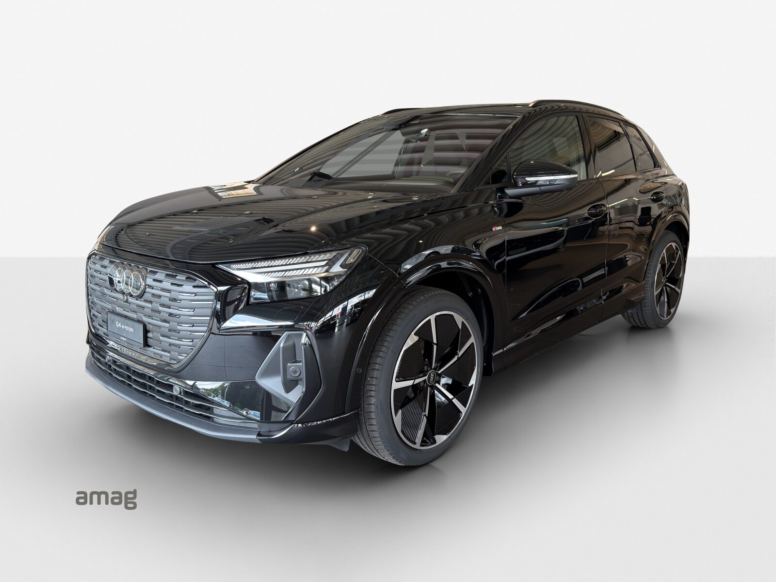 AUDI Q4 45 e-tron quattro Attraction
