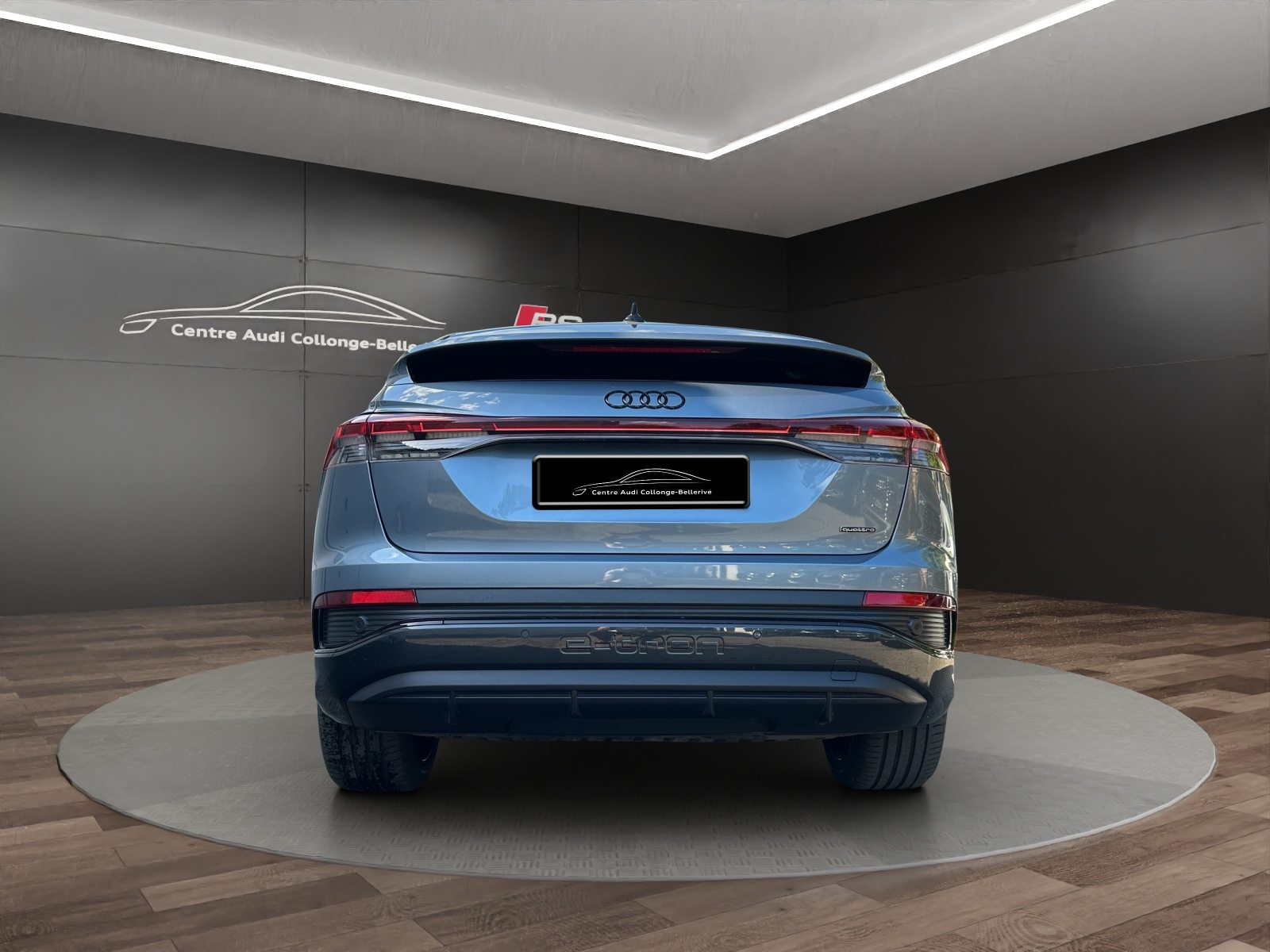 AUDI Q4 SB 50 e-tron quattro, Elektro, Occasion / Gebraucht, Automatik - 5