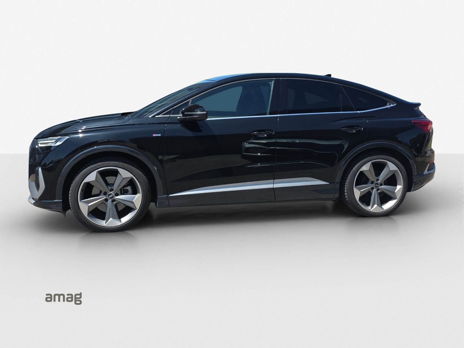 AUDI Q4 SB 40 e-tron, Elektro, Occasion / Gebraucht, Automatik - 2