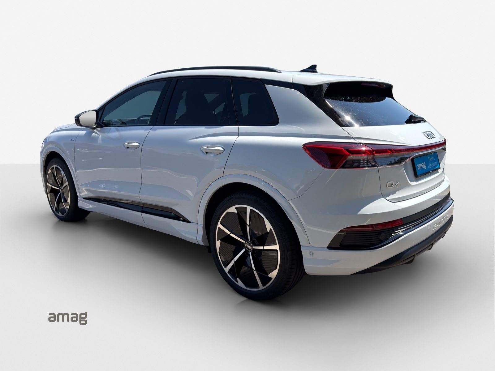 AUDI Q4 50 e-tron quattro, Elektro, Occasion / Gebraucht, Automatik - 3