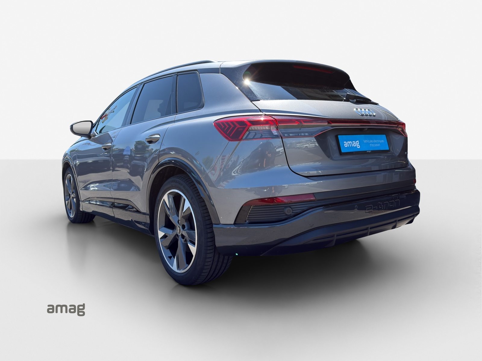 AUDI Q4 50 e-tron quattro, Elektro, Occasion / Gebraucht, Automatik - 3