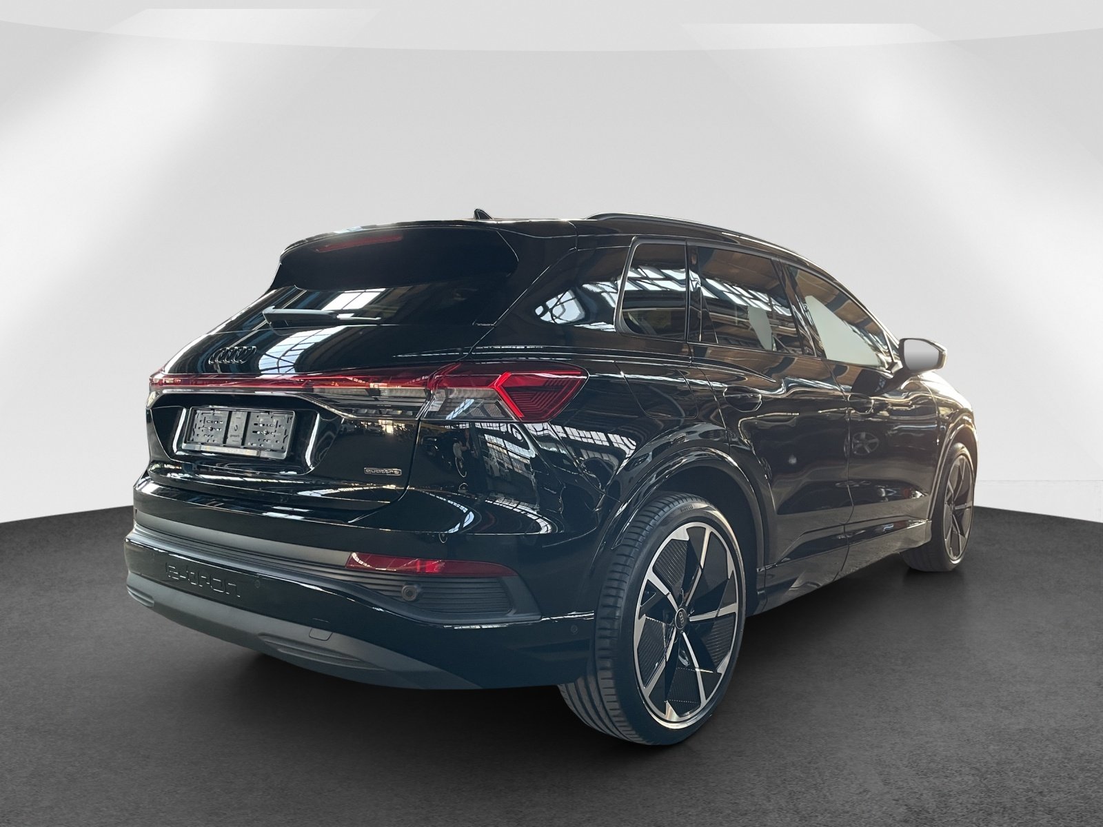 AUDI Q4 e-tron 50 quattro, Electric, Second hand / Used, Automatic - 6