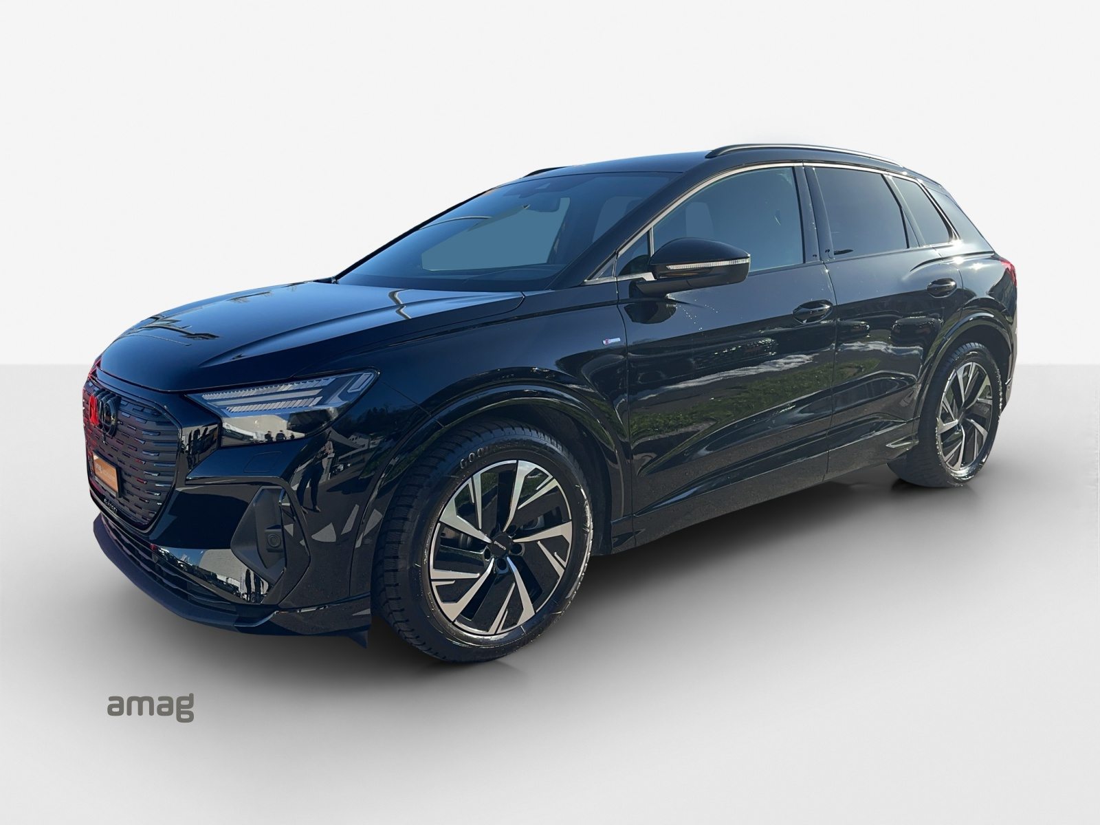 AUDI Q4 50 e-tron quattro