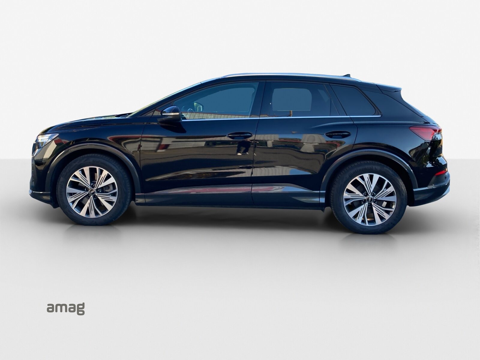 AUDI Q4 50 e-tron quattro, Elektro, Occasion / Gebraucht, Automatik - 2