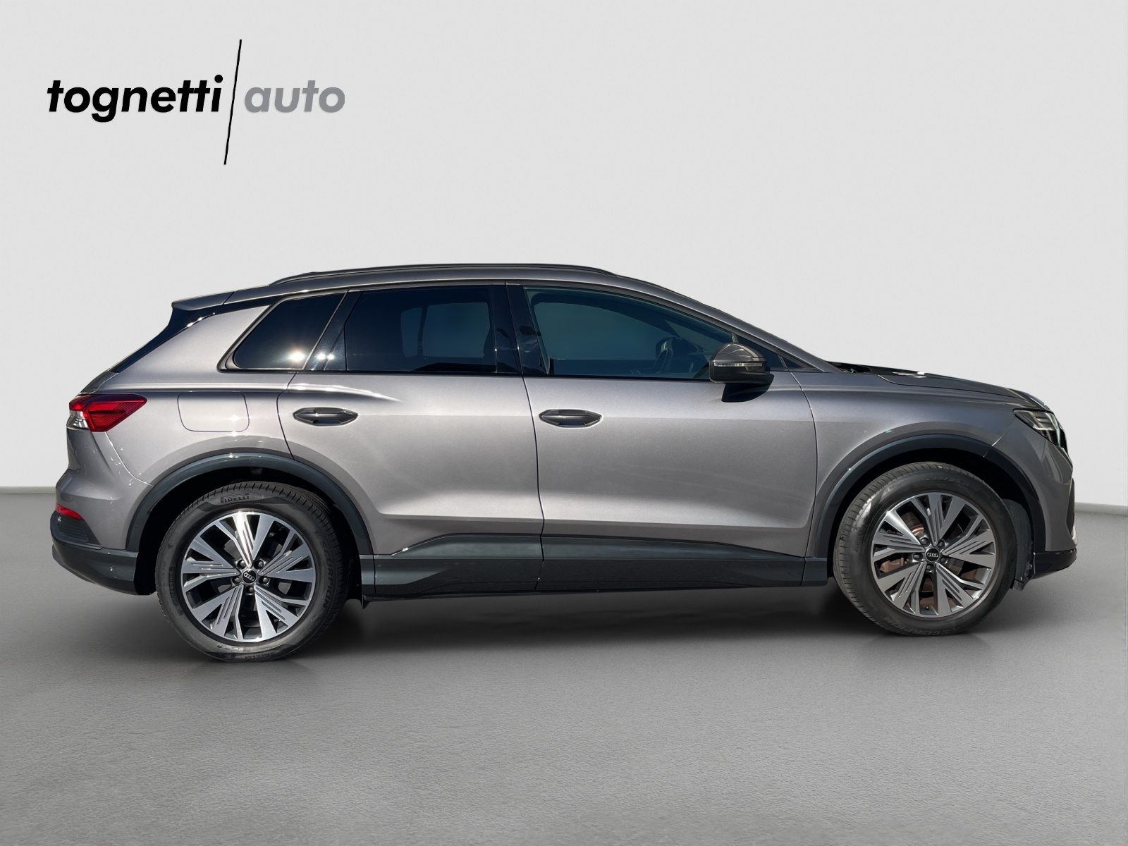 AUDI Q4 50 e-tron quattro, Elektro, Occasion / Gebraucht, Automatik - 3