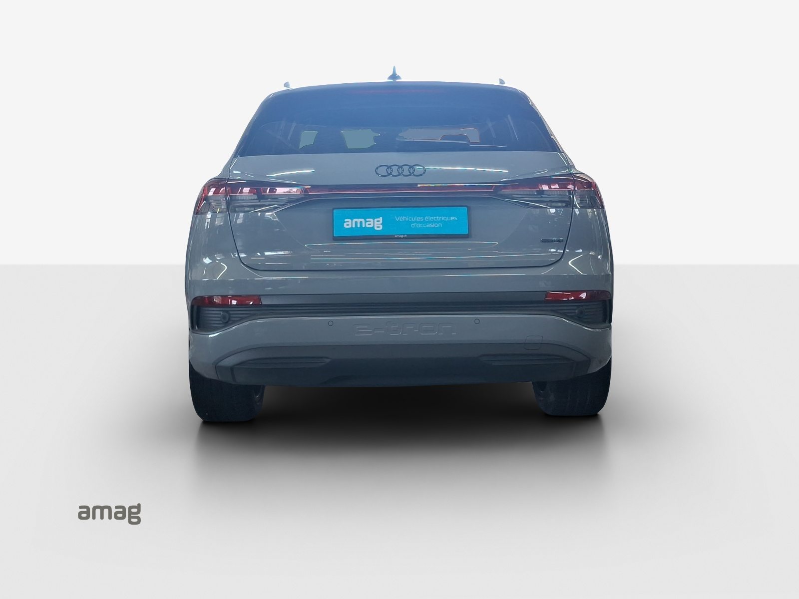 AUDI Q4 45 e-tron quattro Edition Swiss-Ski, Elektro, Occasion / Gebraucht, Automatik - 5
