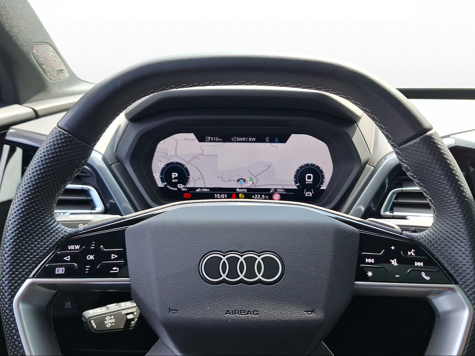 AUDI Q4 SB 45 e-tron quattro Attraction, Elektro, Occasion / Gebraucht, Automatik - 5