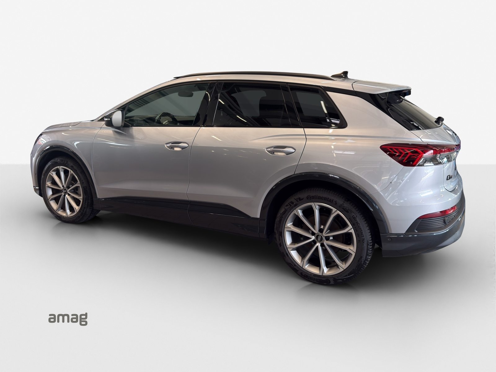 AUDI Q4 50 e-tron quattro, Elektro, Occasion / Gebraucht, Automatik - 2
