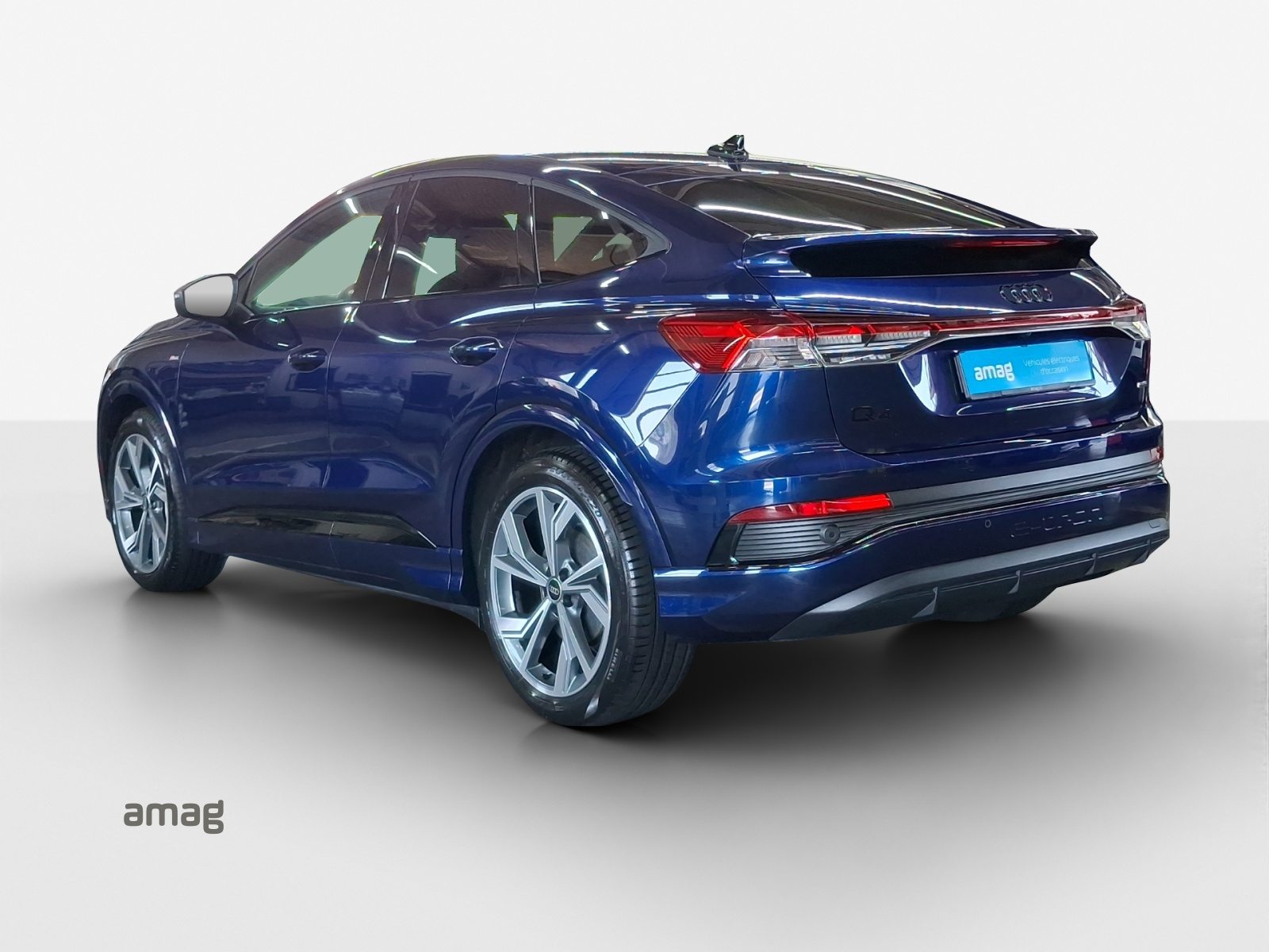 AUDI Q4 SB 45 e-tron quattro Attraction, Elettrica, Occasioni / Usate, Automatico - 4