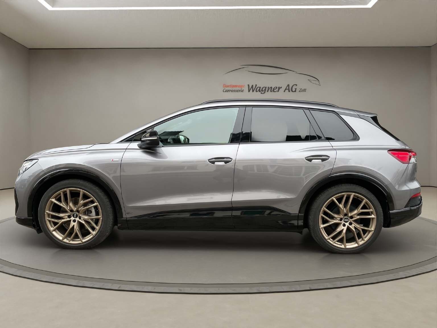 AUDI Q4 e-tron 45 quattro, Elektro, Occasion / Gebraucht, Automatik - 2