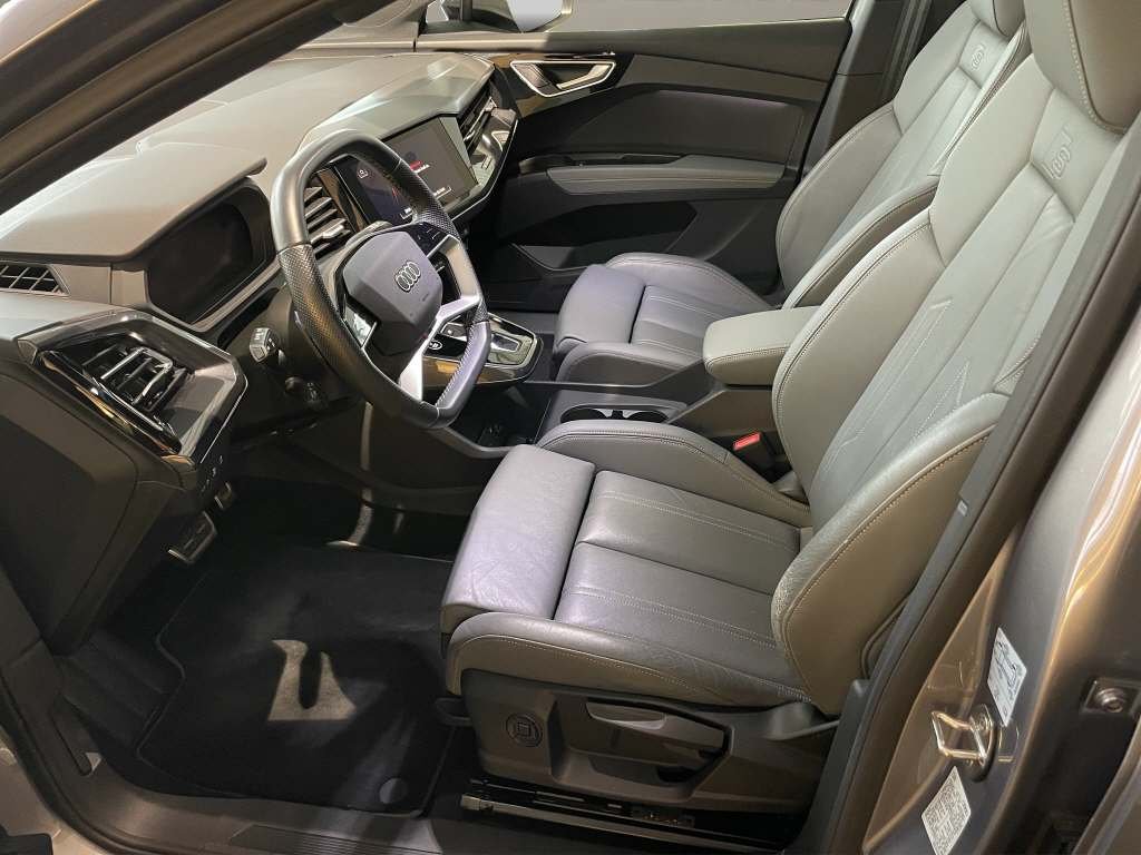 AUDI Q4 e-tron 45 quattro, Elektro, Occasion / Gebraucht, Automatik - 5