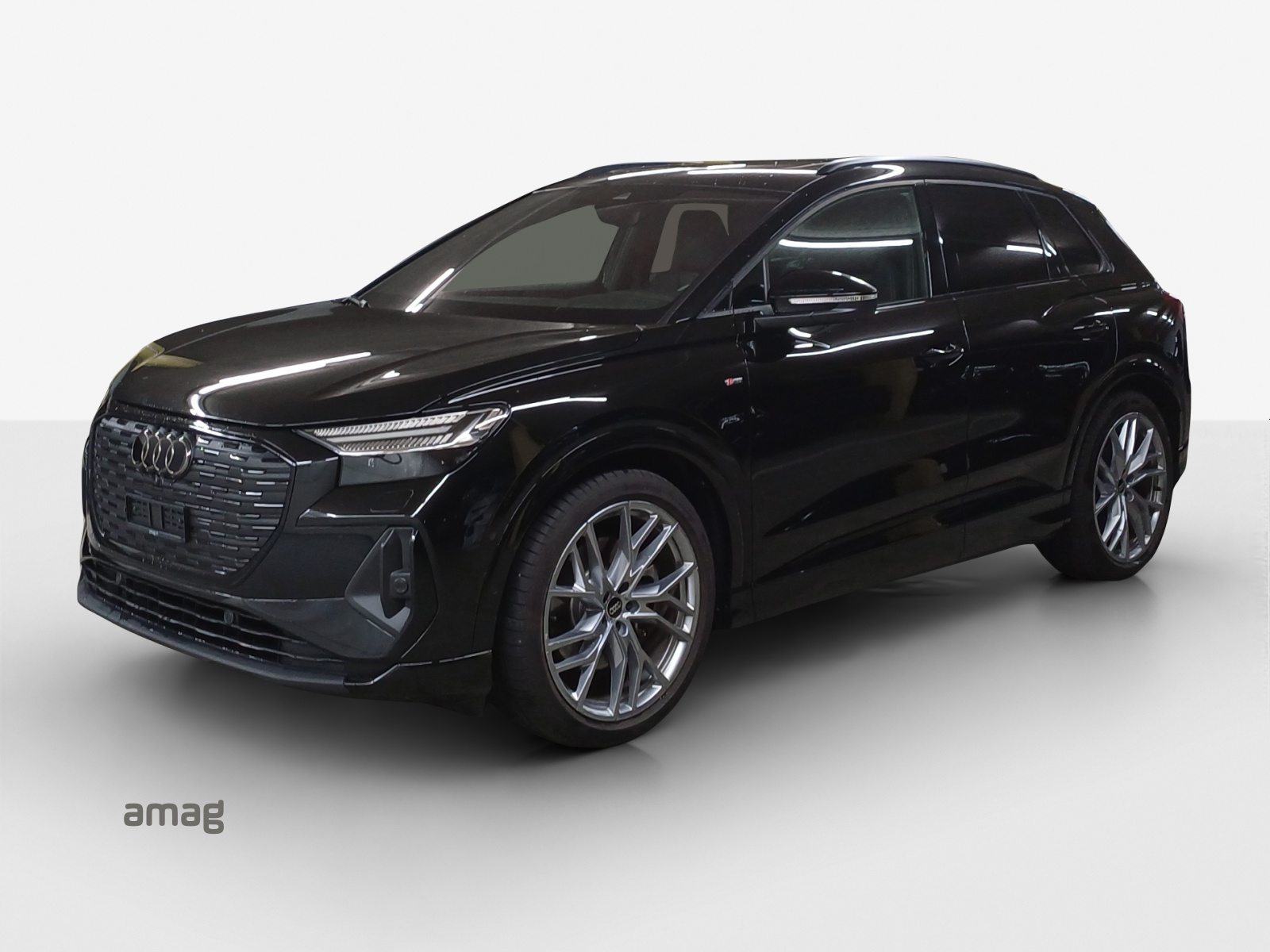 AUDI Q4 45 e-tron quattro Attraction