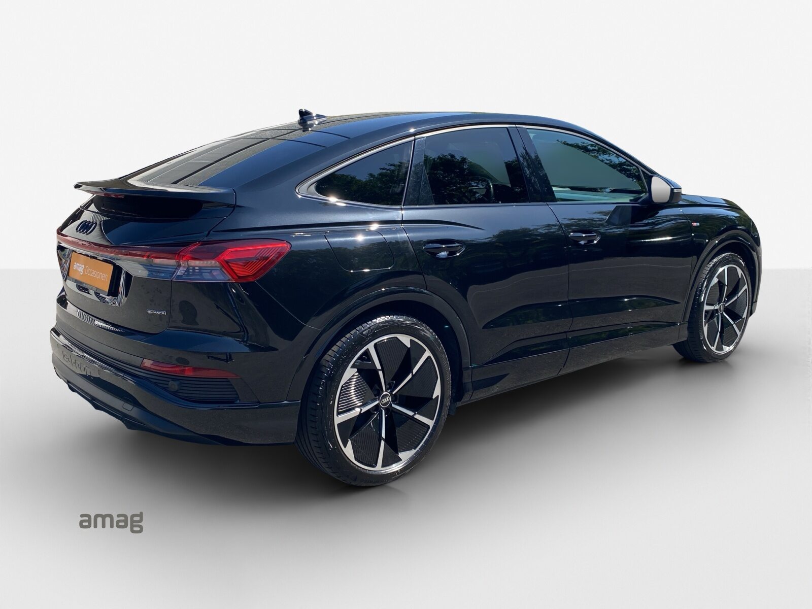 AUDI Q4 SB 50 e-tron quattro, Électrique, Occasion / Utilisé, Automatique - 5